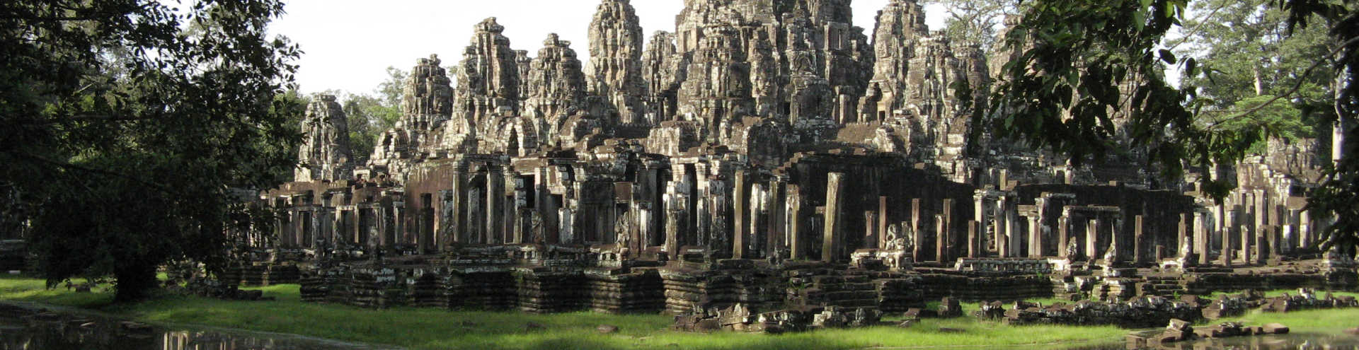 //s1.travix.com/bl/blog-cambodja-tomb-raider-xlarge.jpg