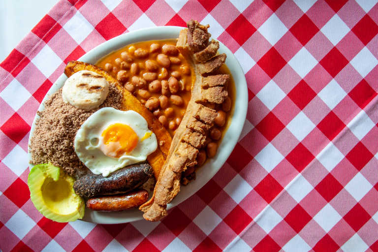 south-america-colombian-food-bandeja-paisa south-america-colombian-food-bandeja-paisa