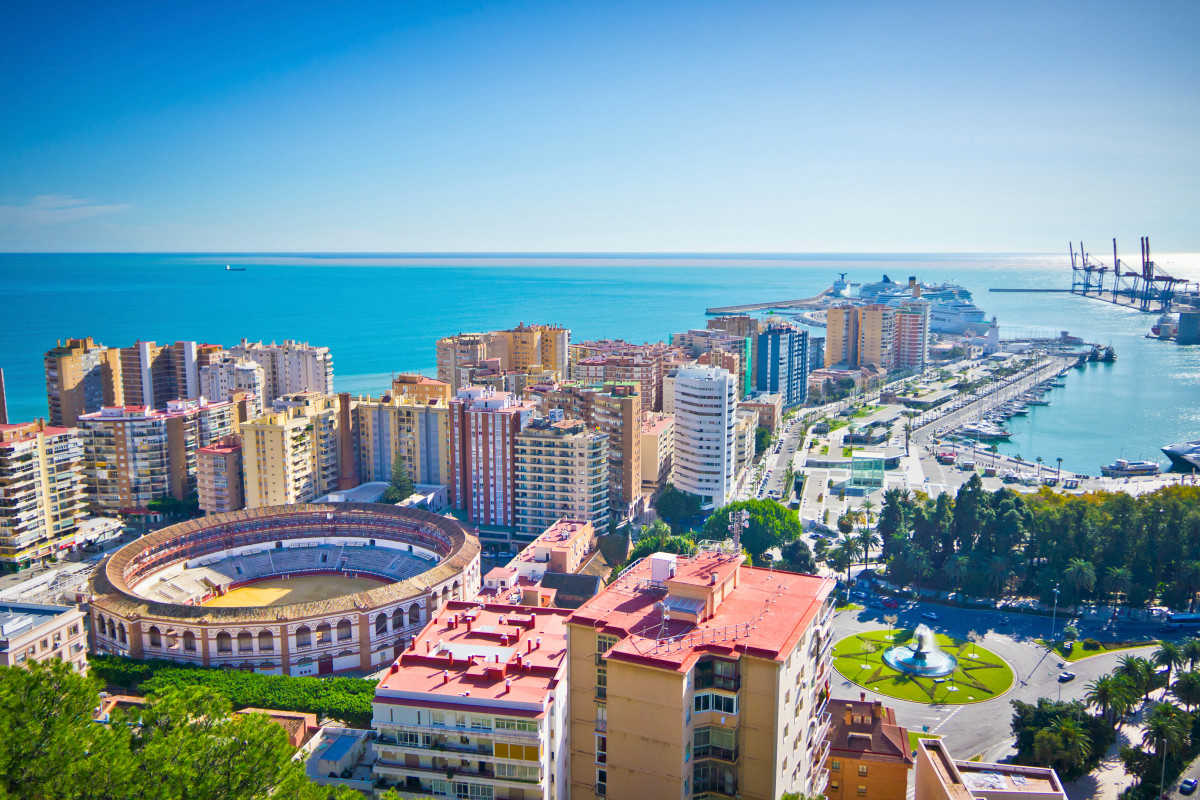 //s1.travix.com/eu/europe-spain-malaga-view-large.jpg