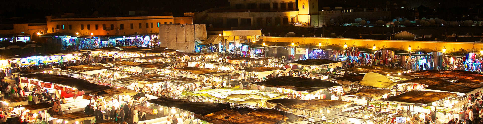 https://s1.travix.com/af/africa-morocco-marrakesh-souk-night-xlarge.jpg