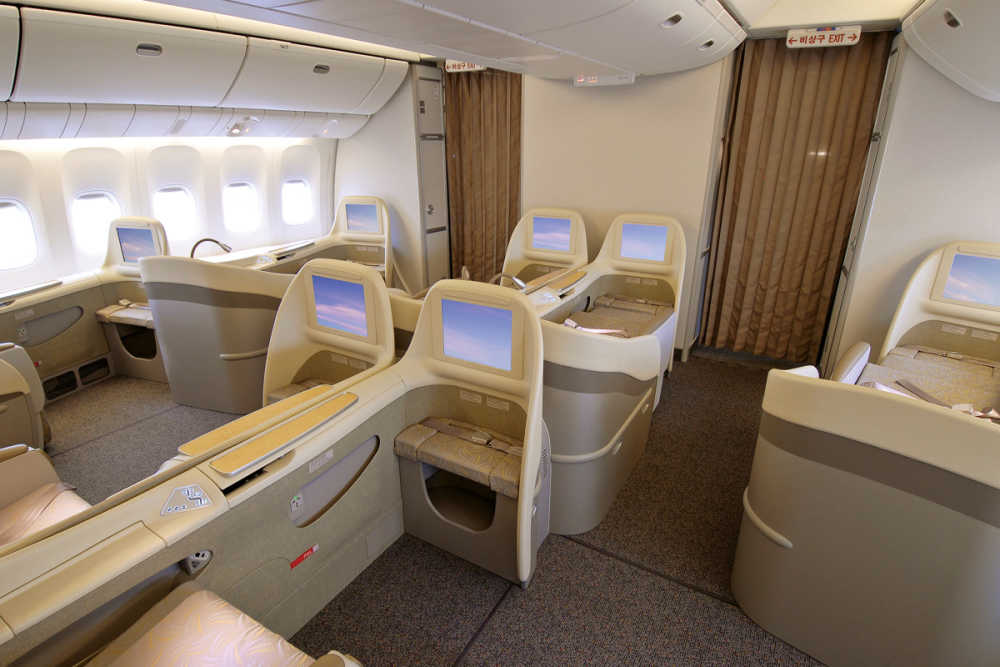 asiana air first class