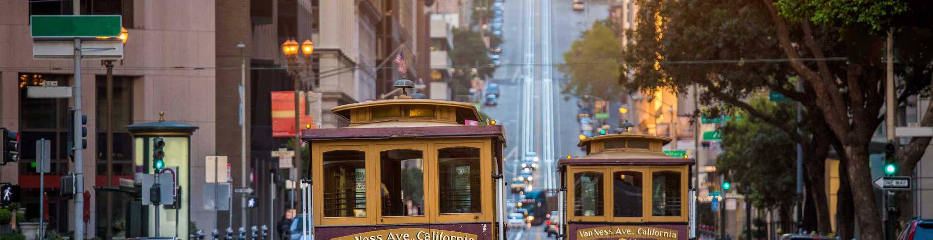 https://s1.travix.com/am/america-usa-san-francisco-cable-car-xlarge.jpg