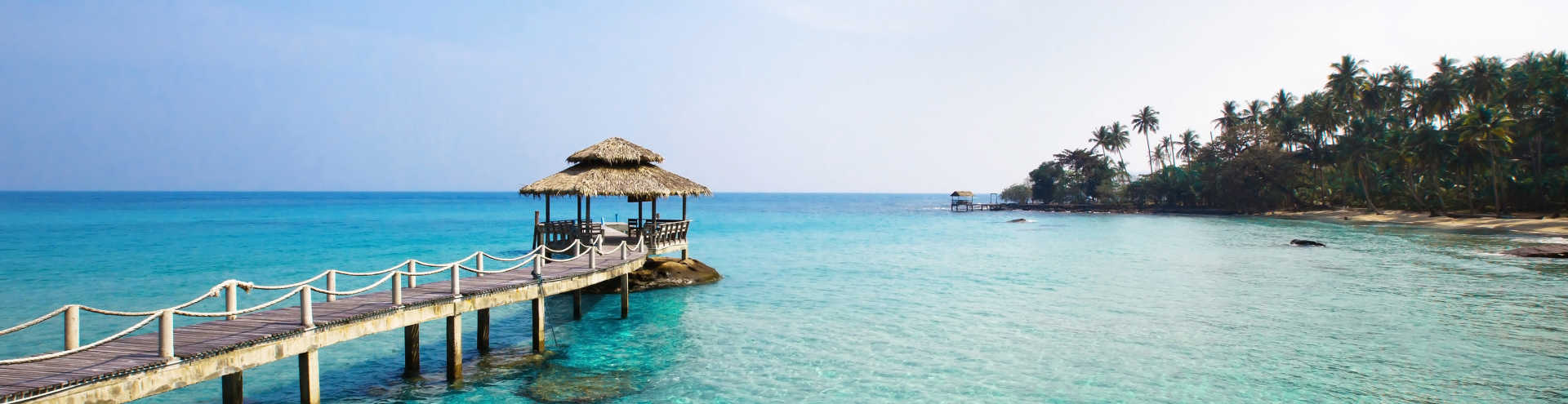 https://s1.travix.com/as/asia-Indonesia-bali-beautiful-sea-xlarge.jpg