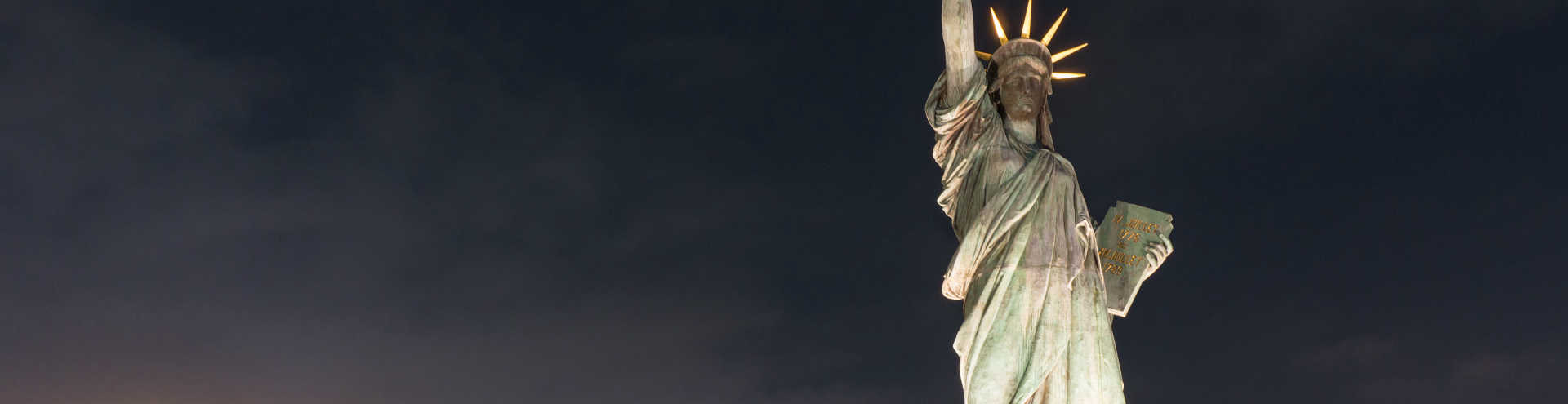 https://s1.travix.com/as/asia-japan-tokyo-odaiba-statue-of-liberty-xlarge.jpg
