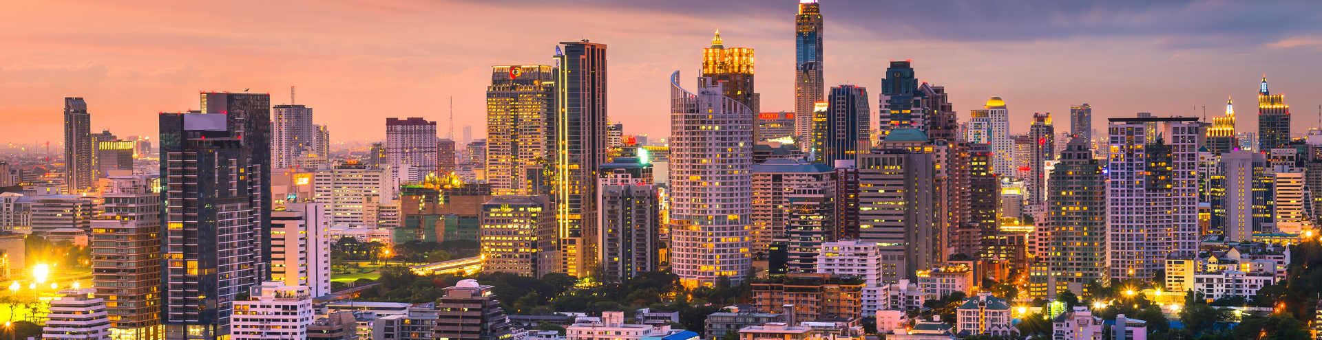 https://s1.travix.com/as/asia-thailand-bangkok-colorful-skyline-xlarge.jpg