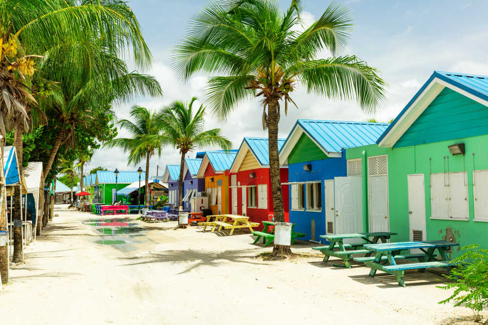 De gekleurde huizen van Bridgetown in Barbados