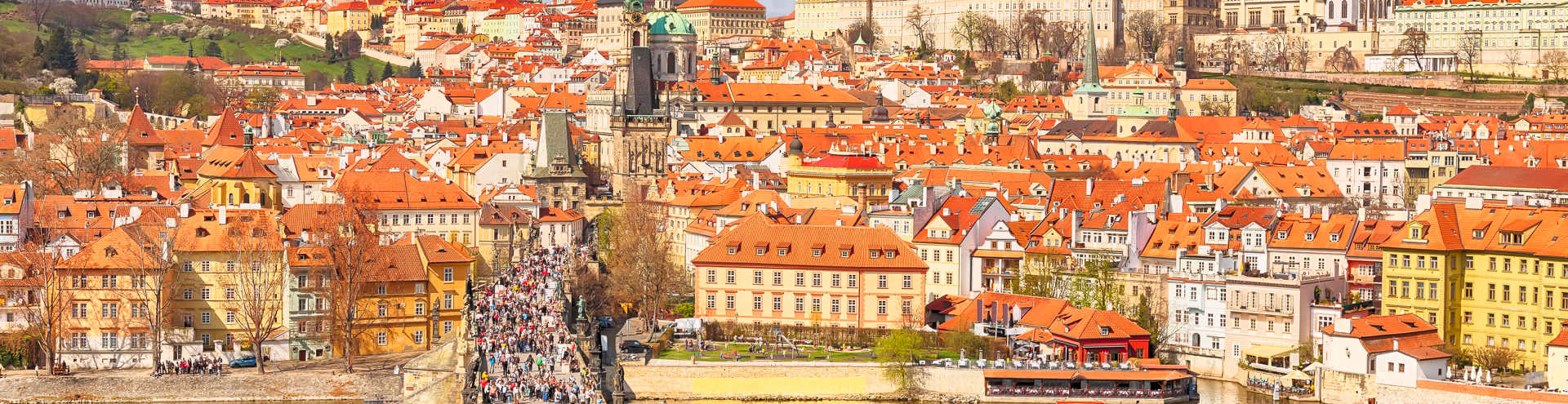 https://s1.travix.com/eu/europe-czech-republic-prague-summer-view-xlarge.jpg