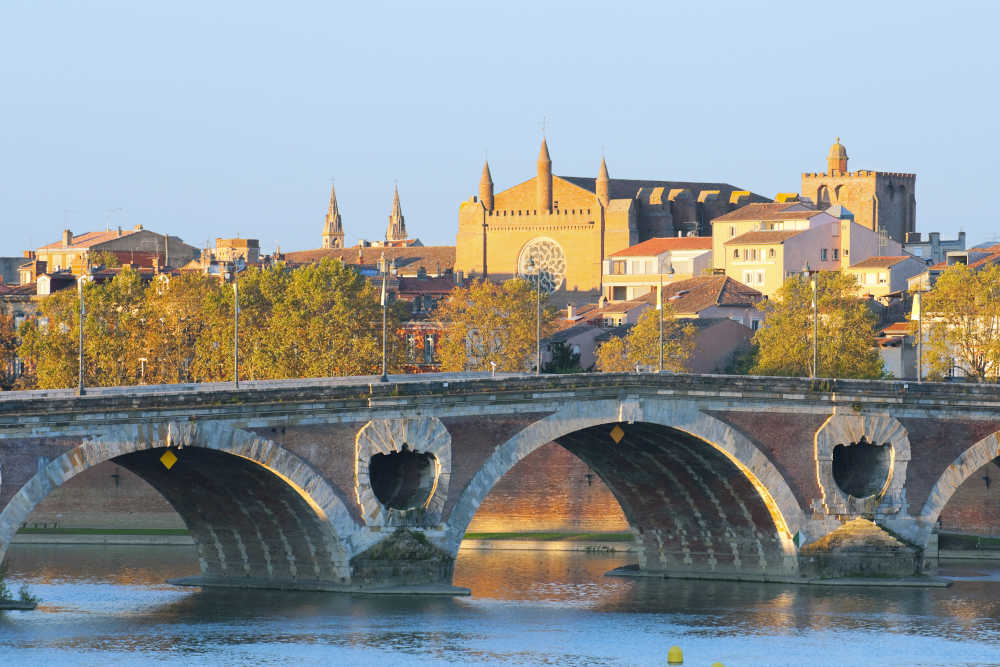 Cheap Flights to Toulouse | Vayama.com