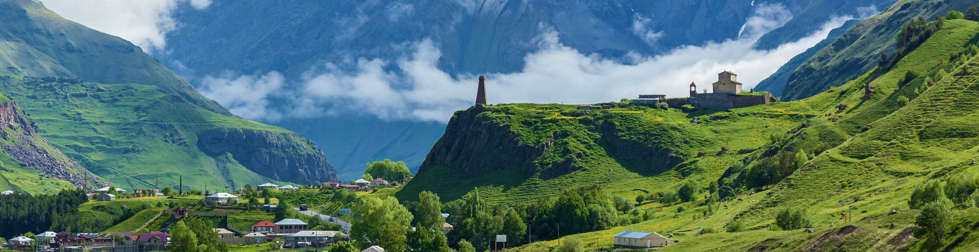 https://s1.travix.com/eu/europe-georgia-georgian-military-road-xlarge.jpg