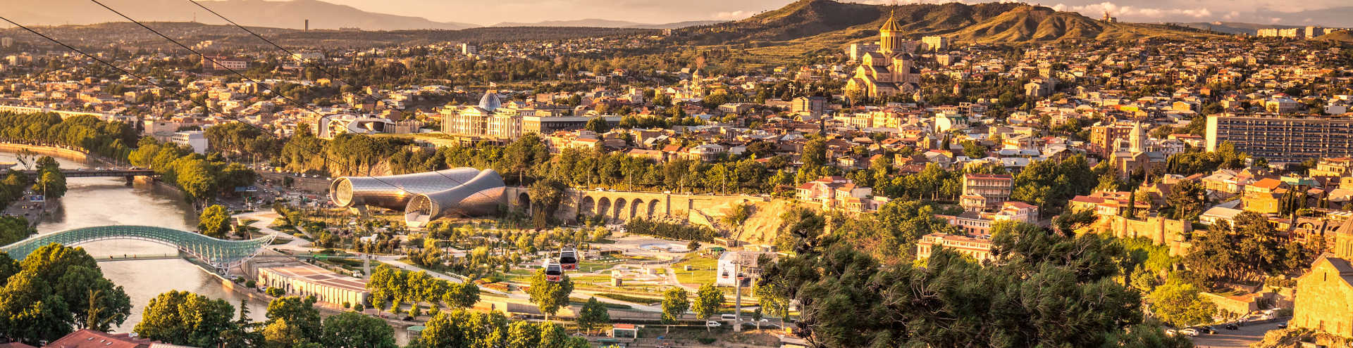 https://s1.travix.com/eu/europe-georgia-tbilisi-city-view-xlarge.jpg