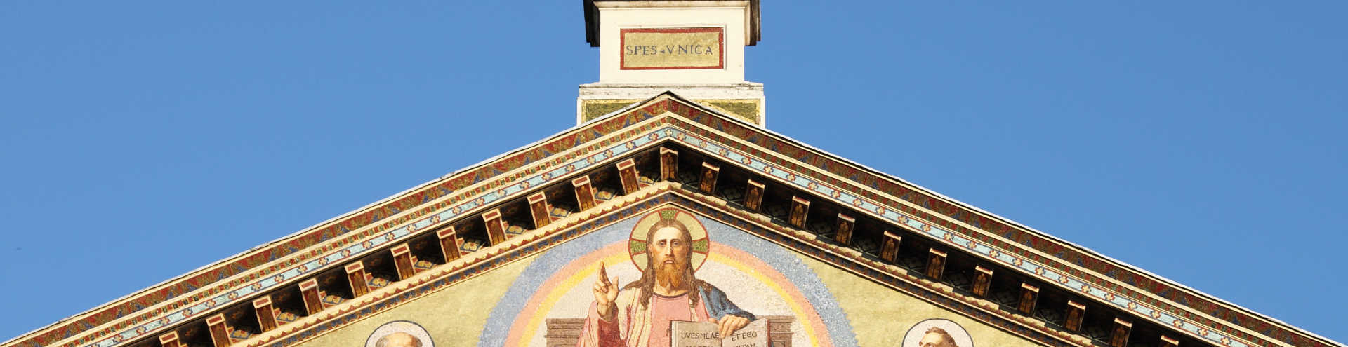 https://s1.travix.com/eu/europe-italy-rome-saint-paul-church-xlarge.jpg