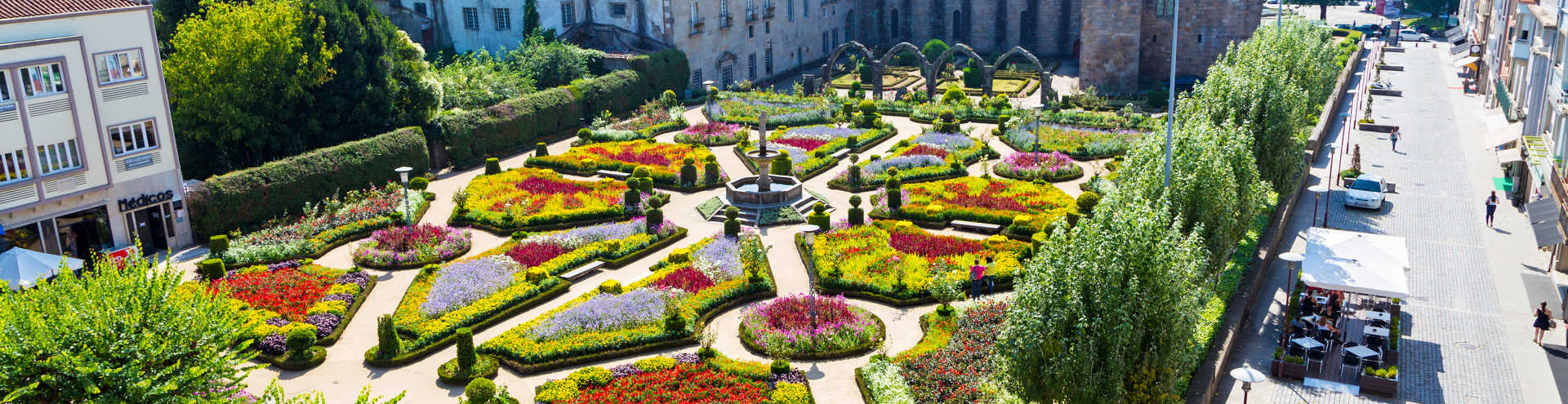 https://s1.travix.com/eu/europe-portugal-braga-santa-barbara-garden-xlarge.jpg