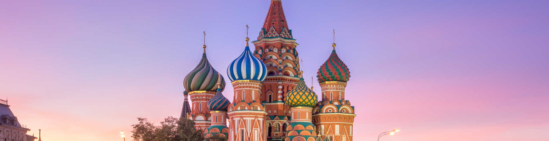 https://s1.travix.com/eu/europe-russia-moscow-st-basil-xlarge.jpg