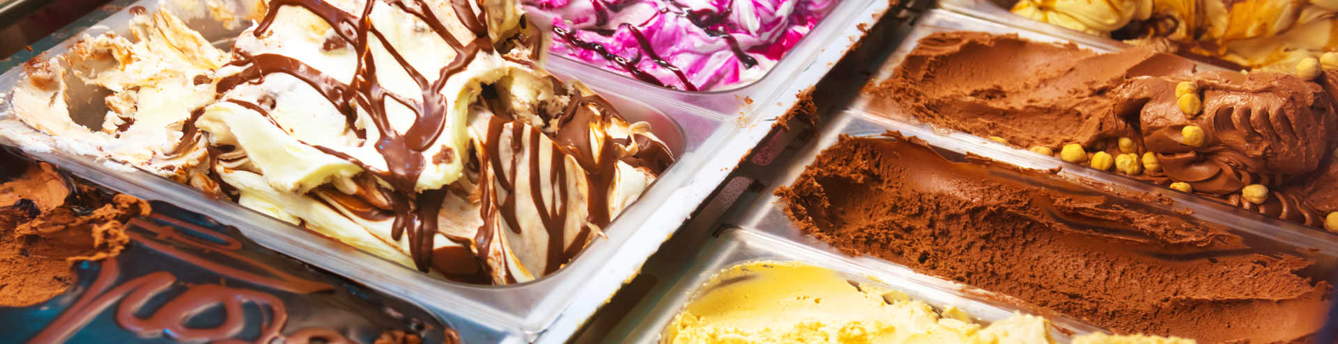 https://s1.travix.com/ge/generic-italian-ice-cream-gelato-xlarge.jpg