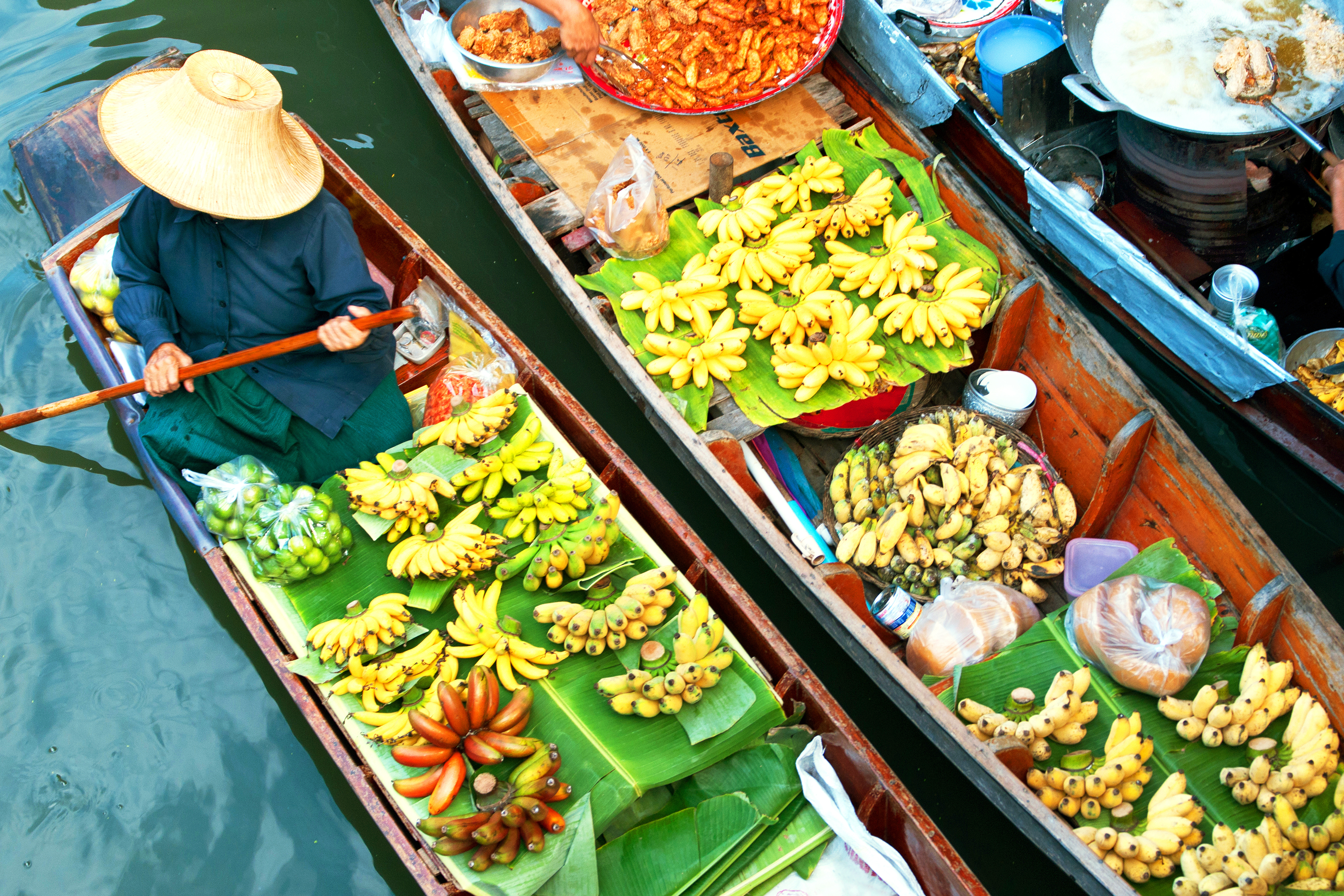 Как чистить паттайю. Плавучий рынок Дамноен Садуак. Плавучий рынок в Бангкоке. Тайланд Бангкок плавучий рынок. Плавучий рынок в Паттайе 2023.