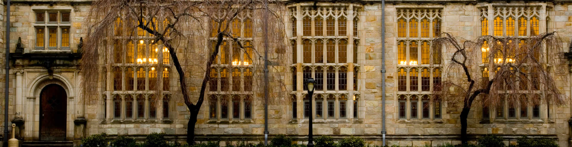 https://s1.travix.com/no/north-america-connecticut-new-haven-yale-university-campus-xlarge.jpg