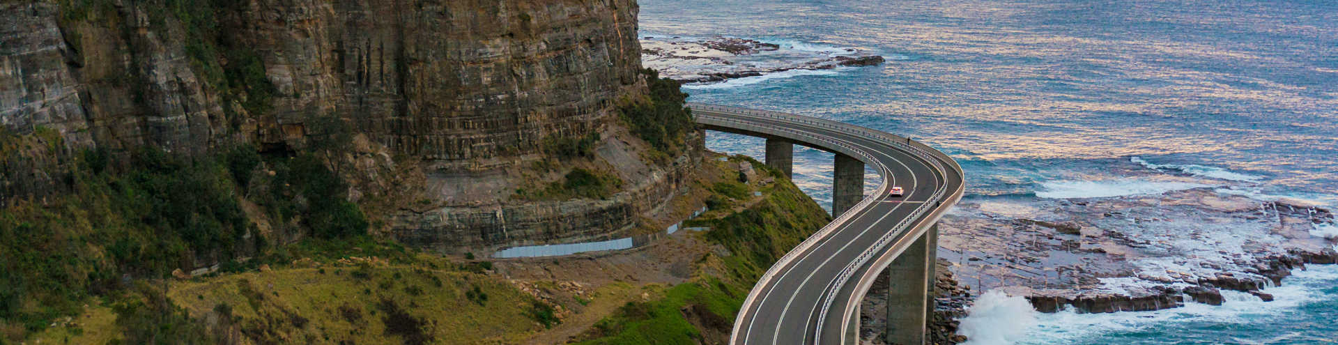 https://s1.travix.com/oc/oceania-australia-new-south-wales-sydney-self-drive-xlarge.jpg