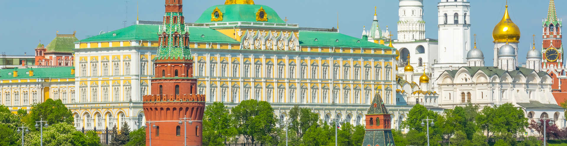 //s1.travix.com/ru/russia-moscow-kremlin-building-xlarge.jpg