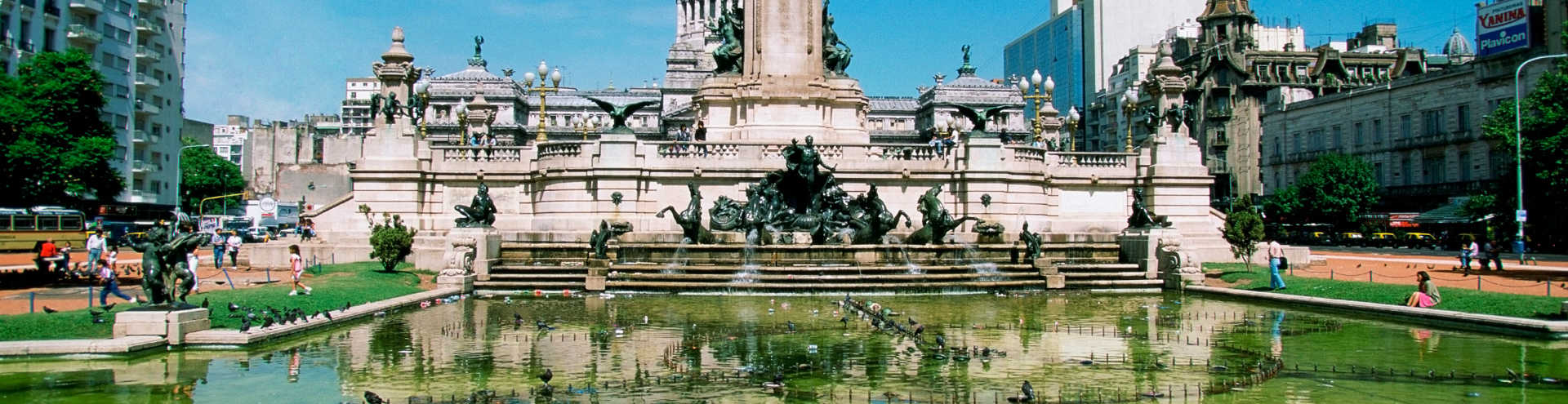 https://s1.travix.com/so/south-america-argentina-buenos-aires-fountain-xlarge.jpg
