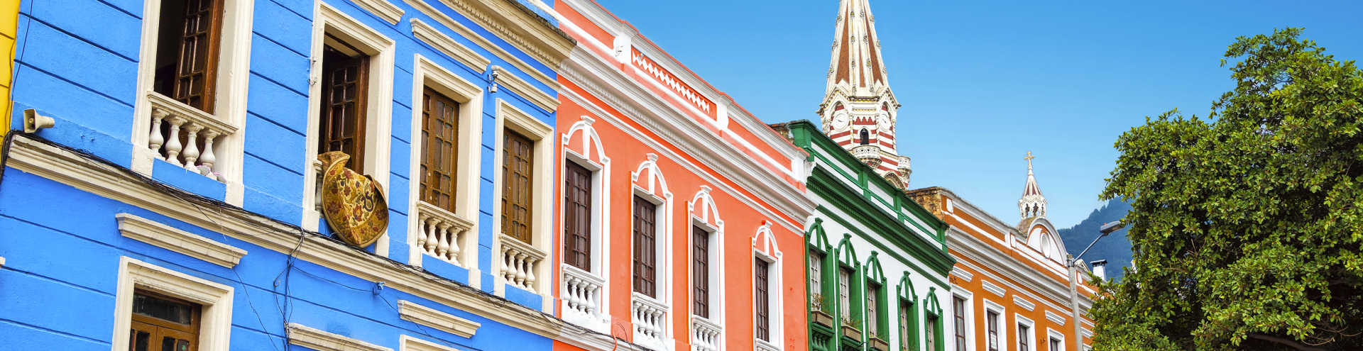 https://s1.travix.com/so/south-america-colombia-bogota-coloured-houses-xlarge.jpg