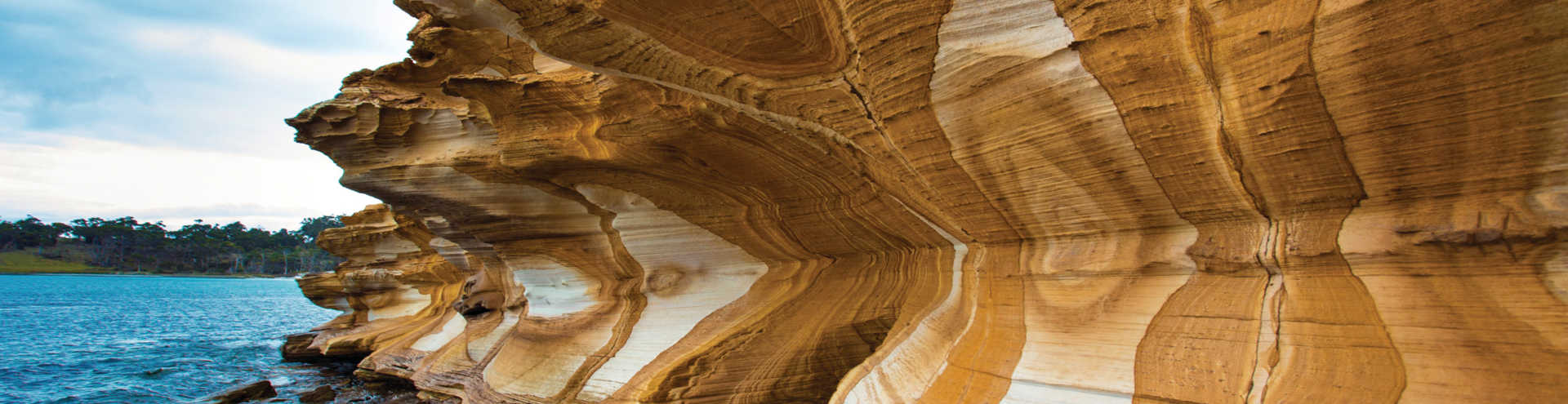 https://s1.travix.com/tb/tb-australia-tasmania-maria-island-xlarge.jpg