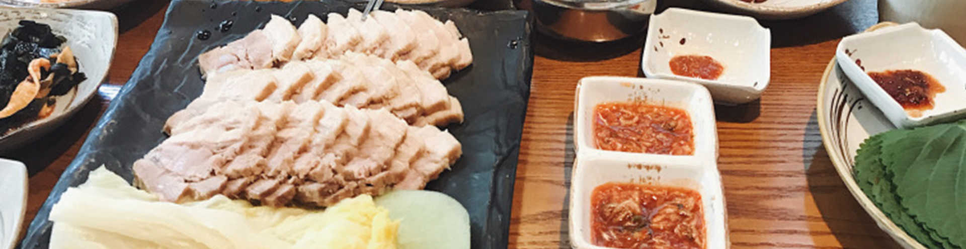 https://s1.travix.com/tb/tb-korea-blog-instagrammer-yukjeon-hoekwan-restaurant-inside-xlarge.jpg