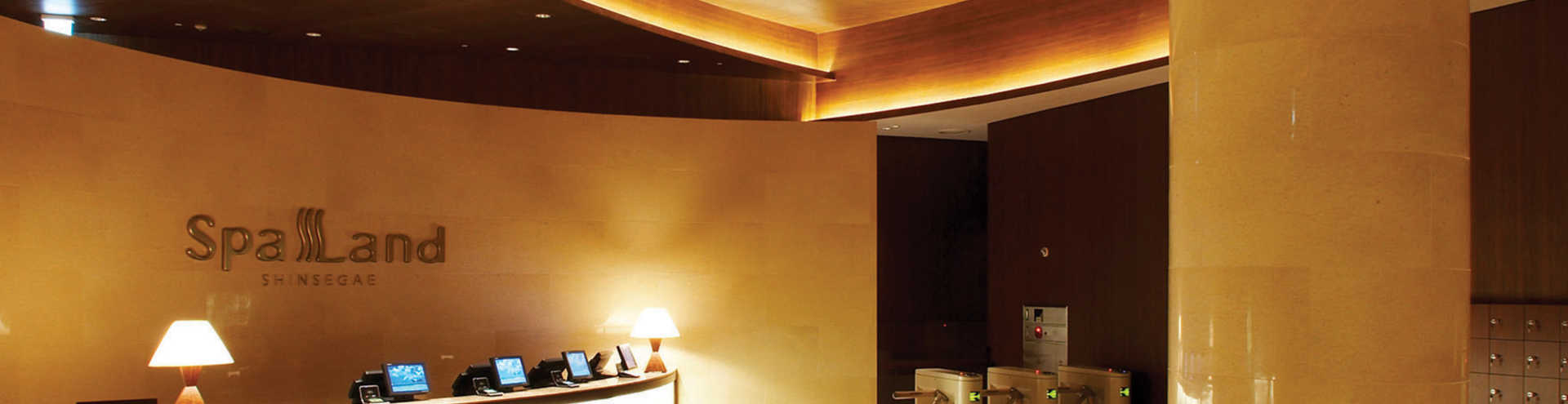 https://s1.travix.com/tb/tb-south-korea-busan-spa-land-xlarge.jpg